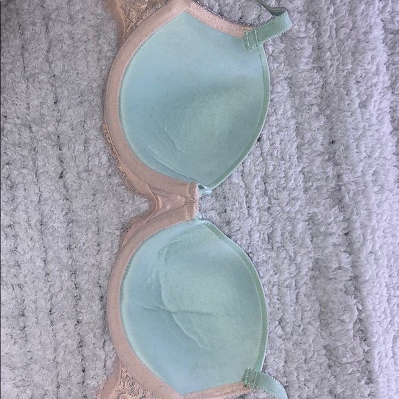 Victoria’s Secret Bra - Picture 6 of 7